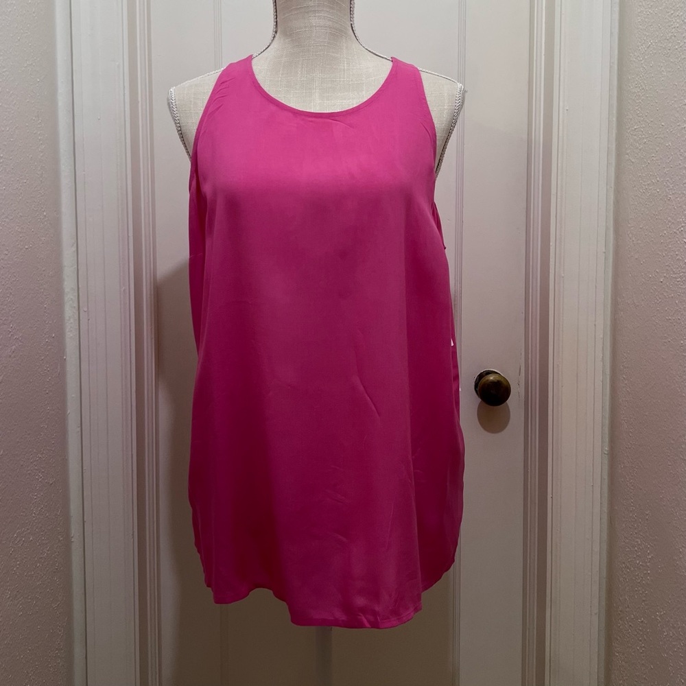 NWT Old Navy Relaxed HighNeck Tank Keyhole Back Closure Raspberry Surprise Large